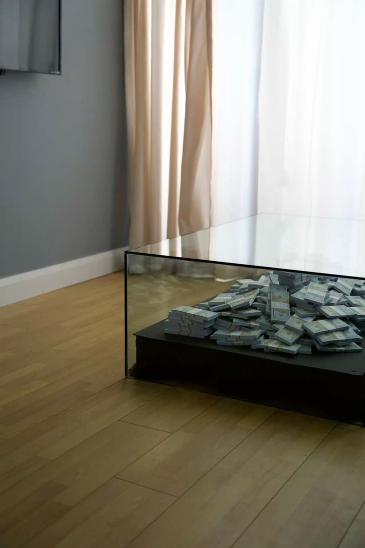 Billionaire Dollar Table - Evertrend Store